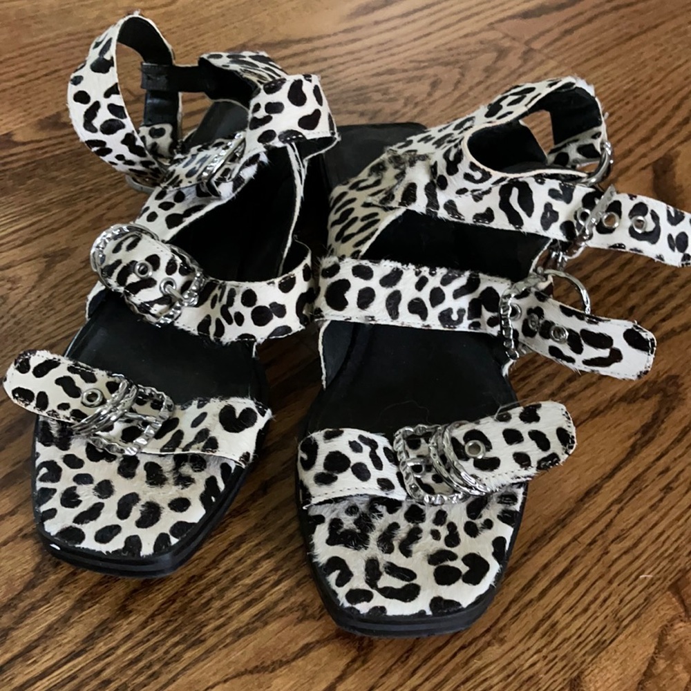 TOPSHOP Sandals - Picture 2 of 6